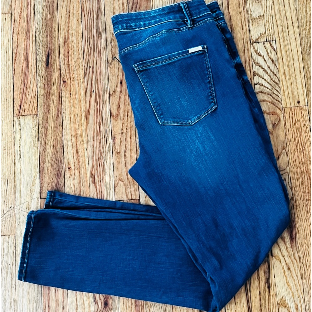 White House Black Market jeans - Picture 7 of 8